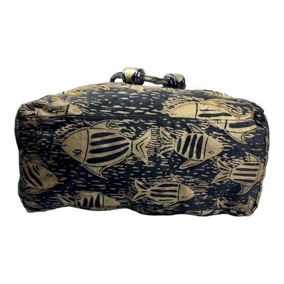 Fish design Travel bag, Overnight bag, Duffel style bag, Carry on Bag - Picture 2 of 16